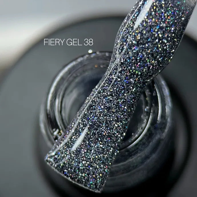 SAGA Professional Gel Polish Fiery Gel 38, 9 ml