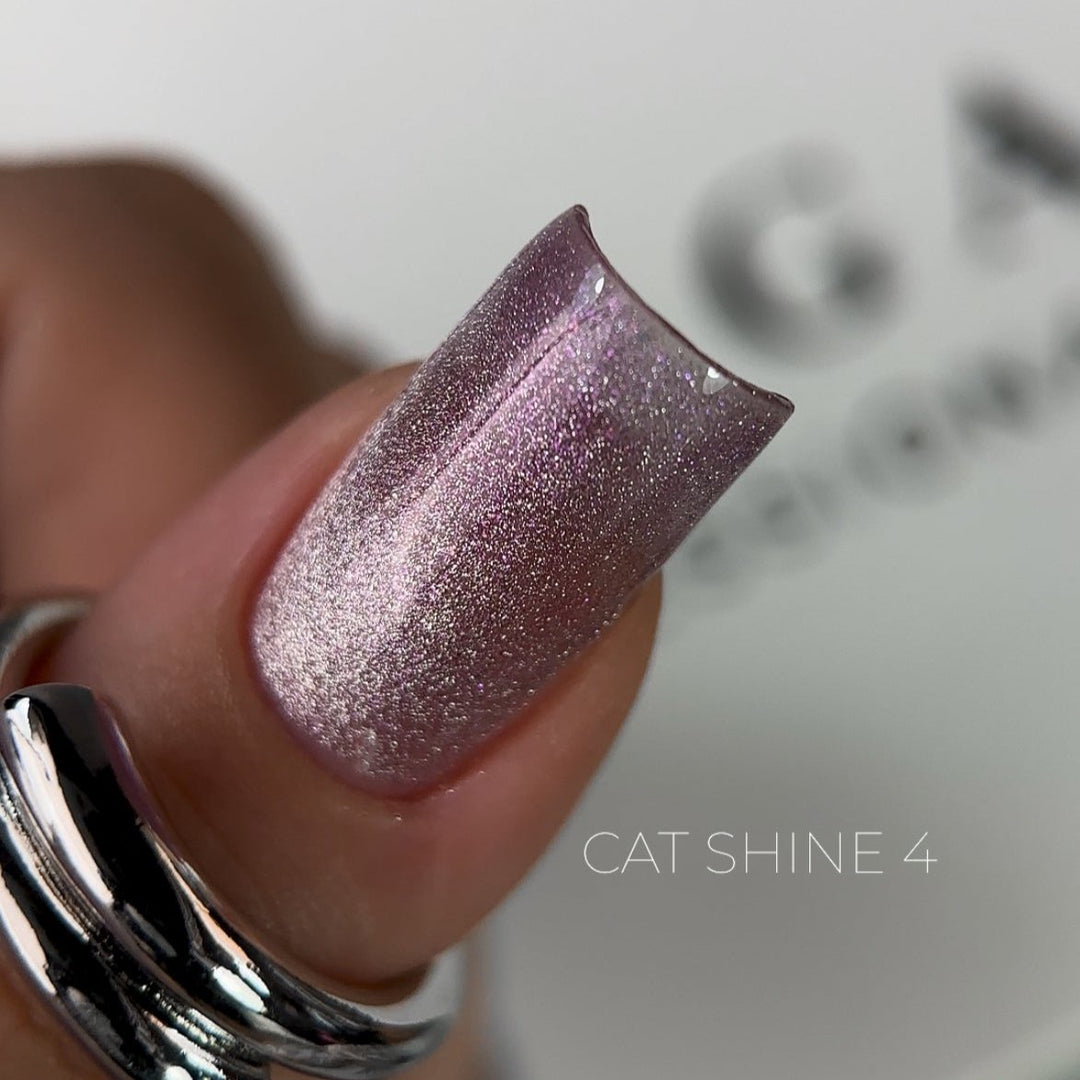 SAGA Professional Gel Polish Cat Shine 04, 9ml