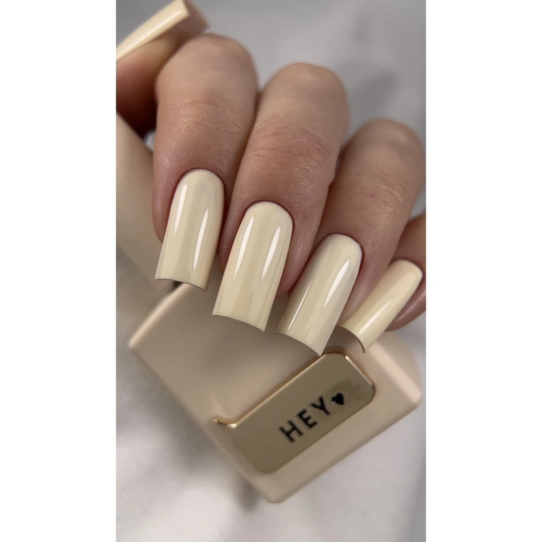 HEYLOVE Gel Polish Cannoli Cream, 15 ml