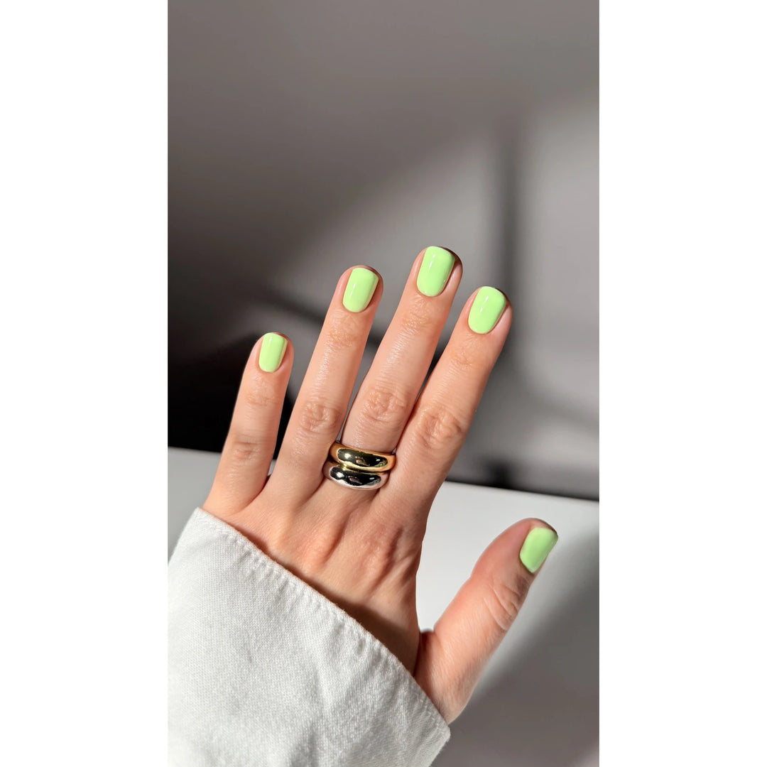 Vernis semi-permanent couleur DARK 147, 6 ml