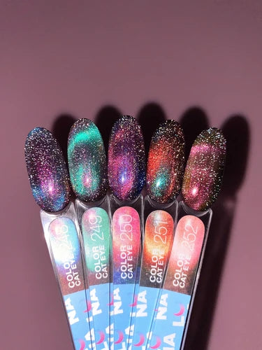 Vernis semi-permanent effet Cat Eye LUNA 251, 8 ml - Photo n°5