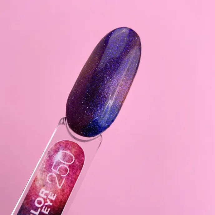 LUNA Gel Polish Color Cat Eye 250, 8 ml