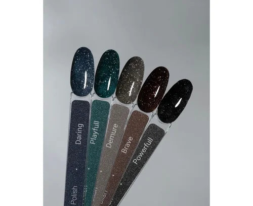 Palette of six nail tips with different gel polishes - Photo №3