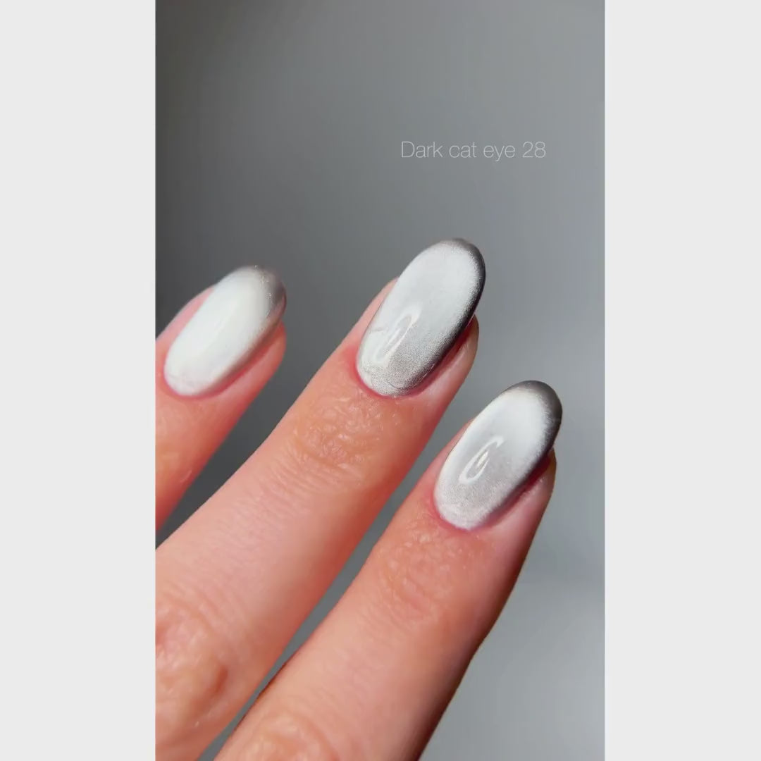 Dark Gel Polish Cat Eye 28, 10 ml